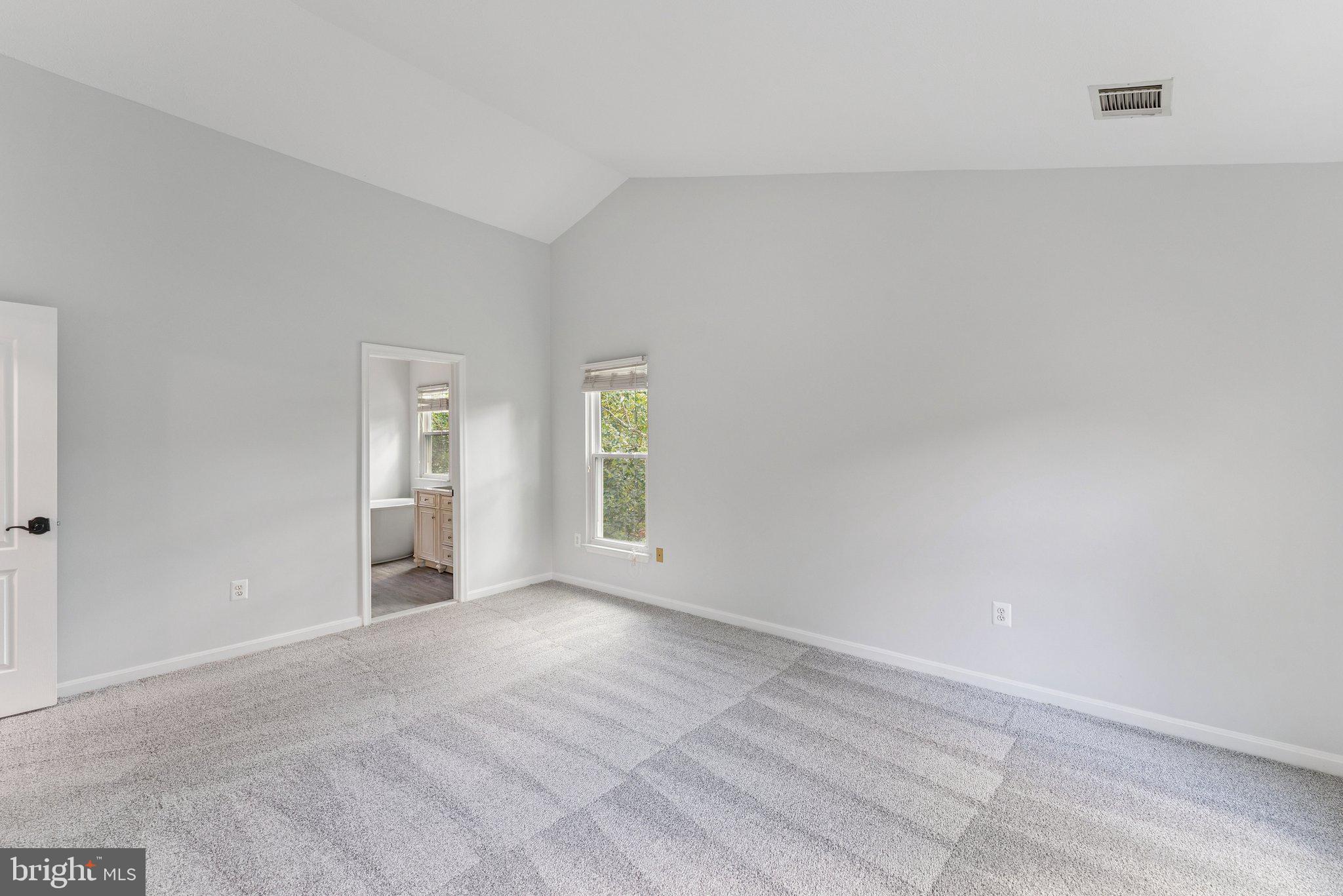 10912 Flintlock Ln