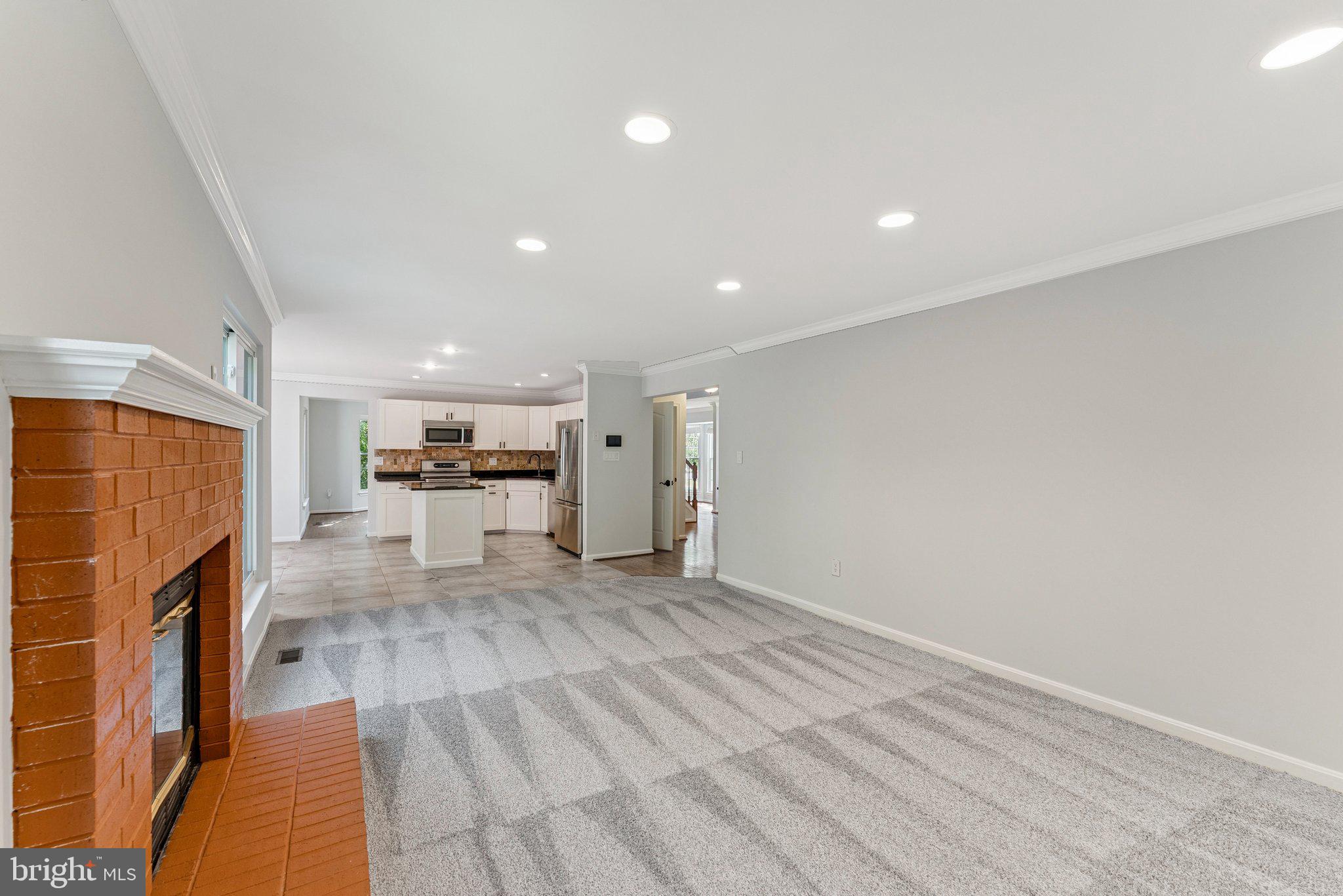 10912 Flintlock Ln