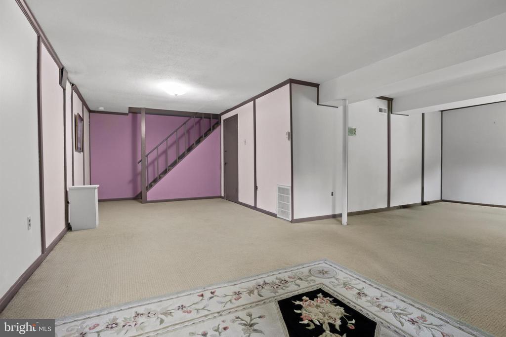 12903 DAUPHIN COURT