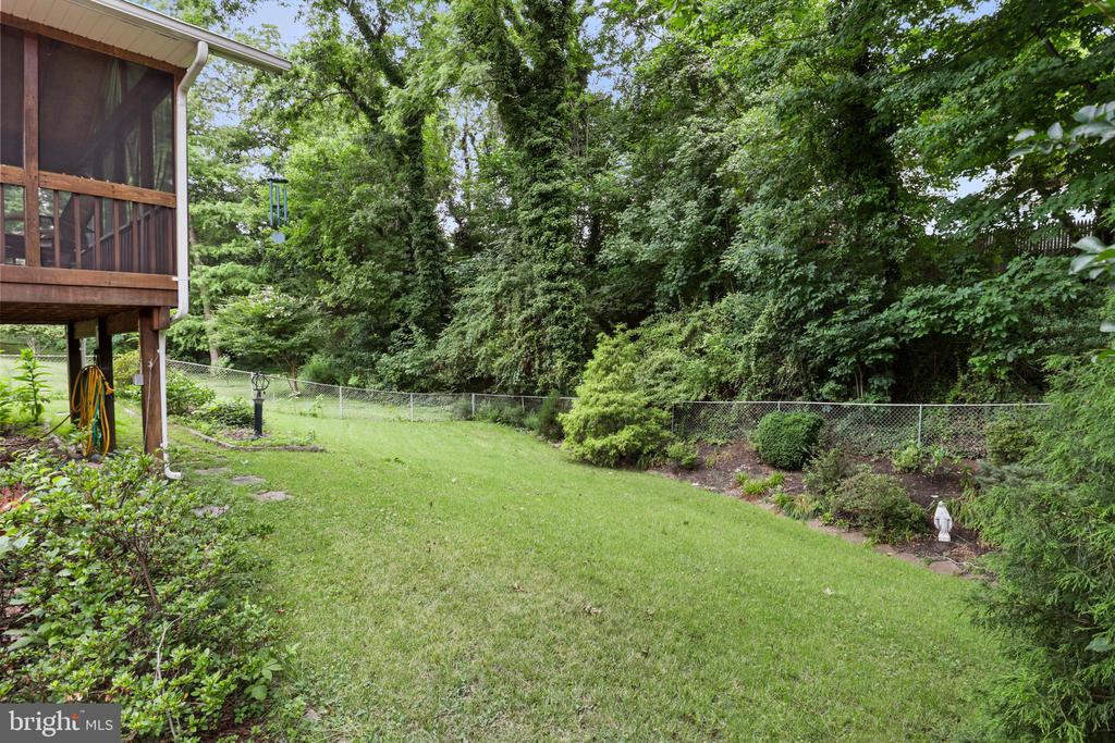 12903 DAUPHIN COURT