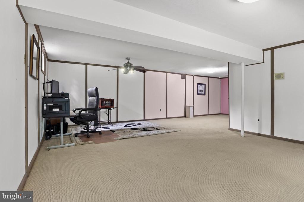 12903 DAUPHIN COURT