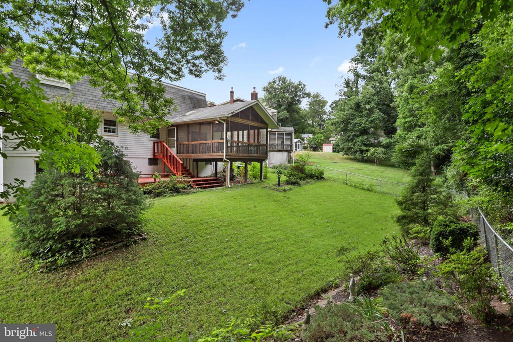 12903 DAUPHIN COURT