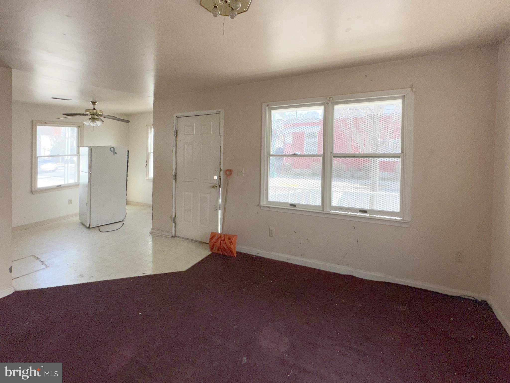 359 Jonathan St