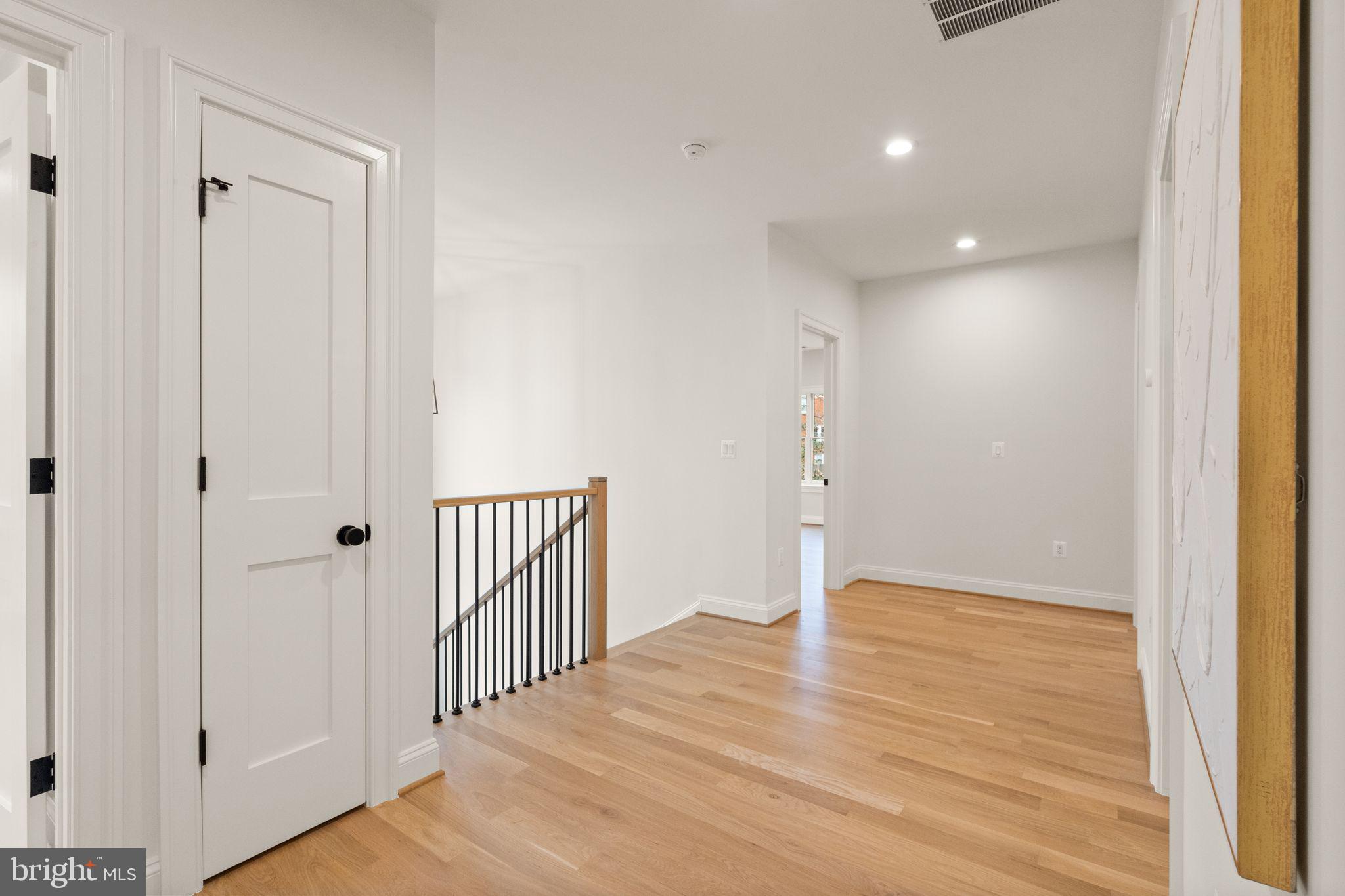 5543 10TH STREET N