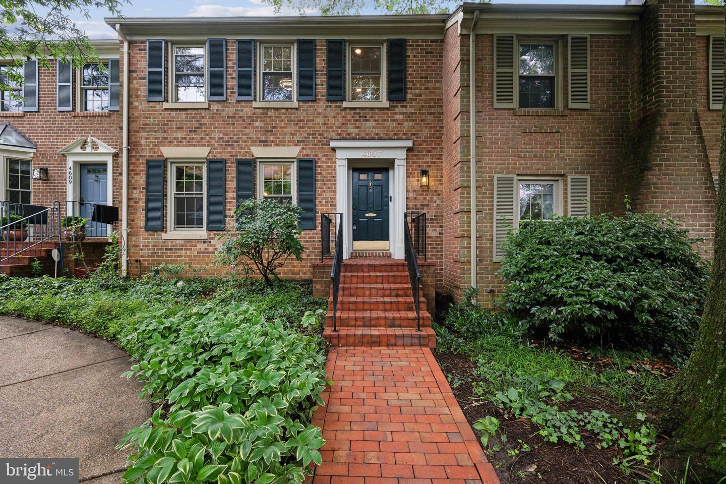 4607 4th Rd N
