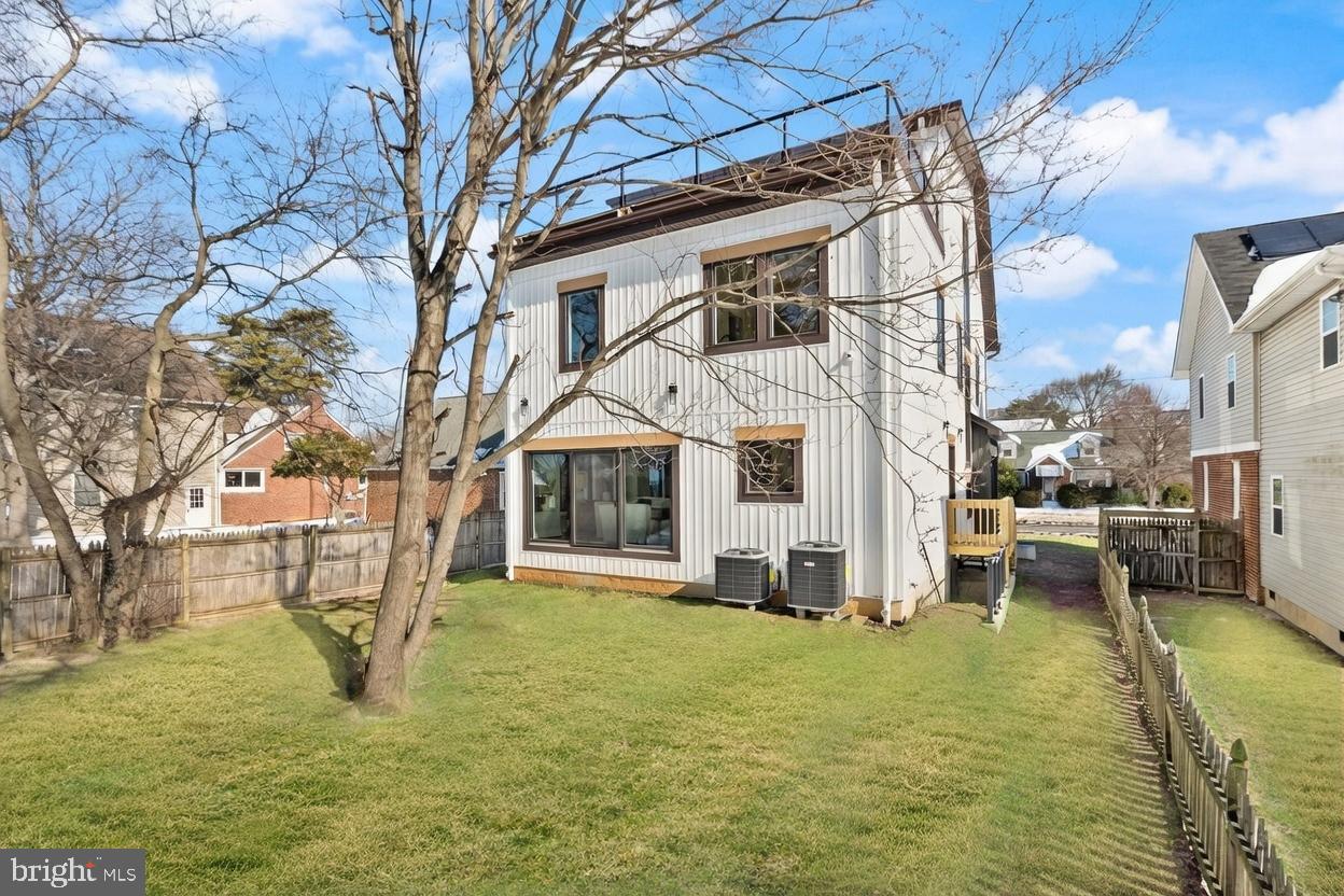 742 N GEORGE MASON DRIVE