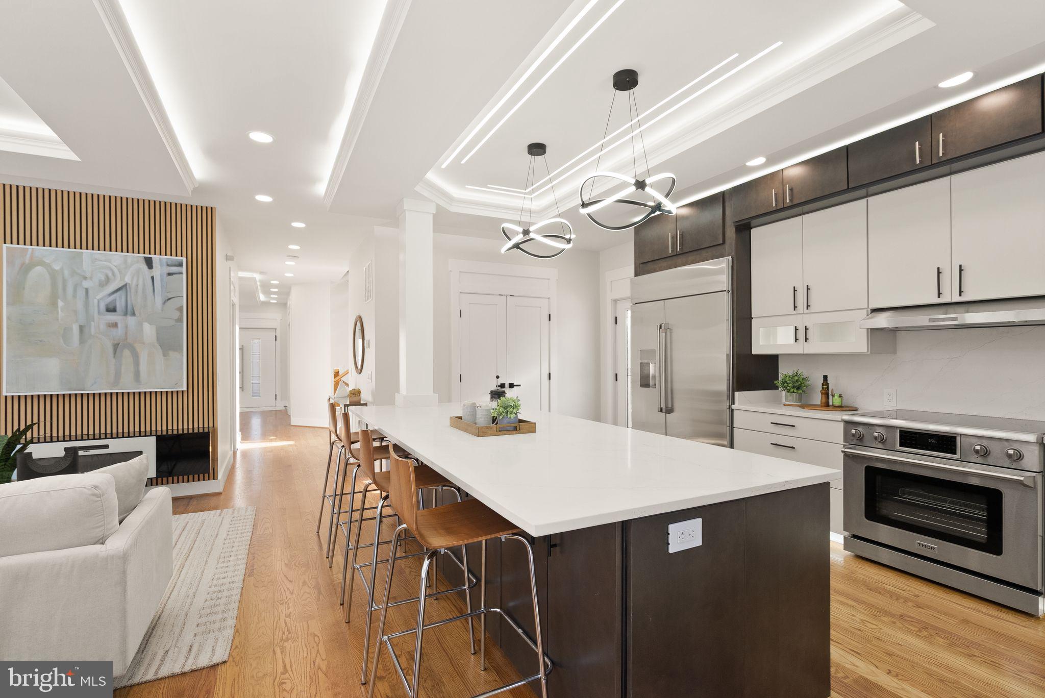 742 N GEORGE MASON DRIVE