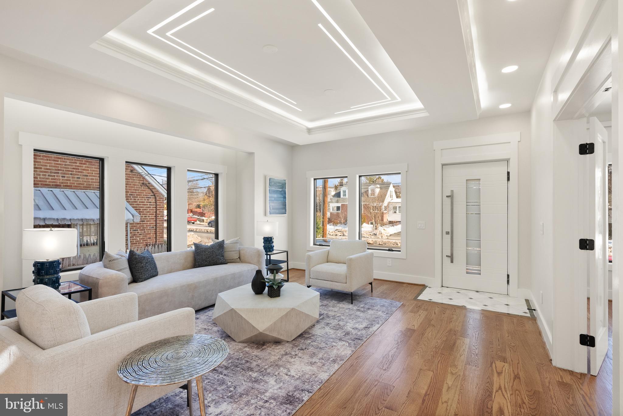 742 N GEORGE MASON DRIVE