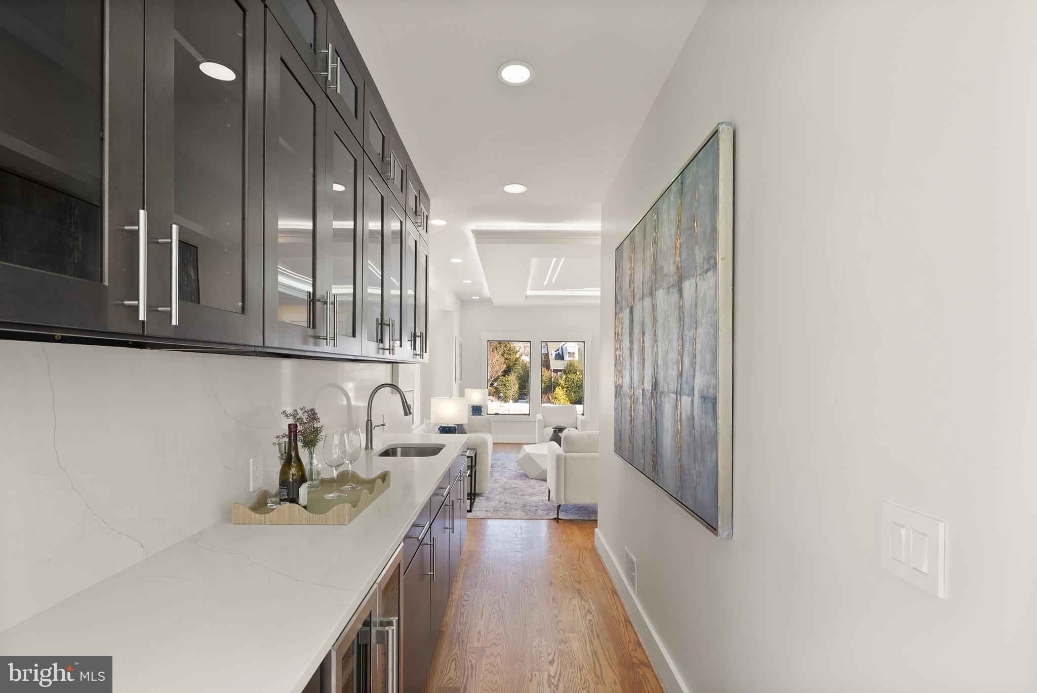 742 N GEORGE MASON DRIVE