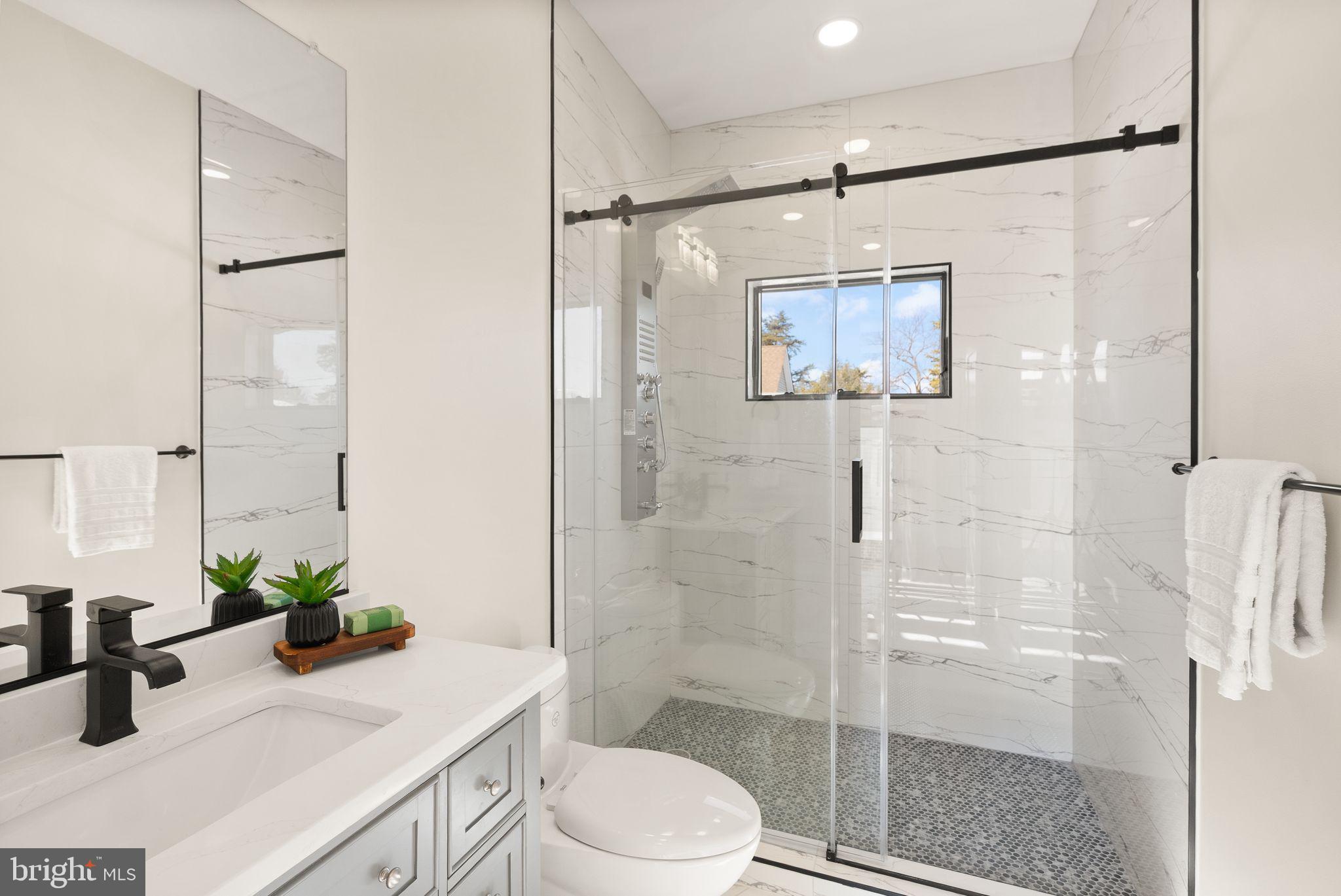 742 N GEORGE MASON DRIVE