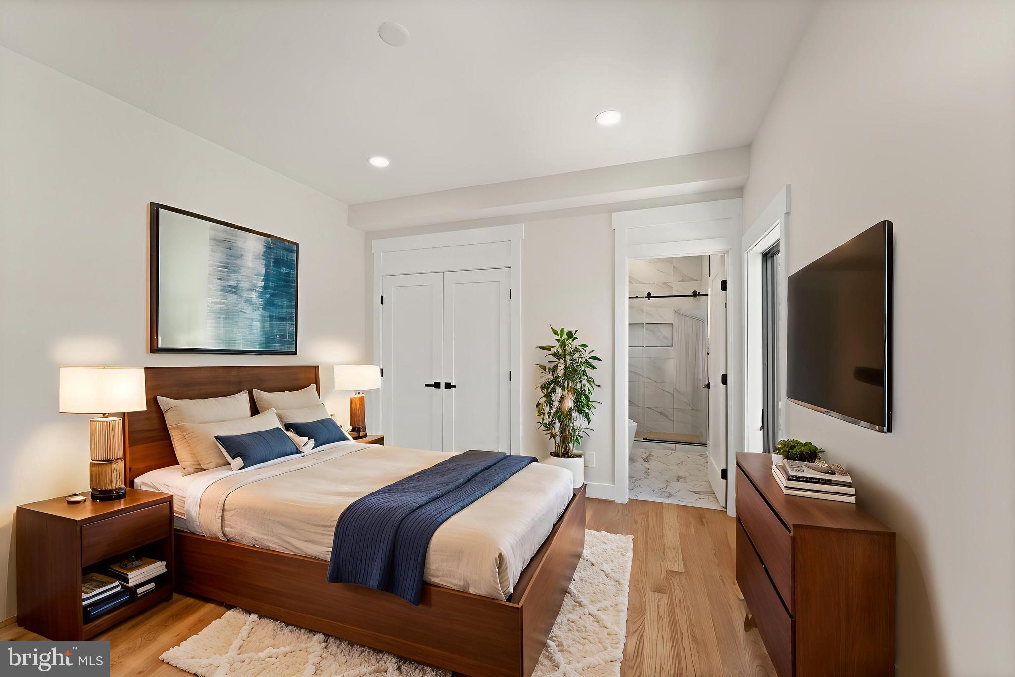 742 N GEORGE MASON DRIVE