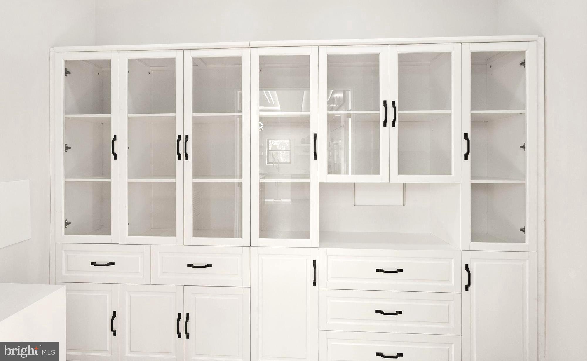 742 N GEORGE MASON DRIVE