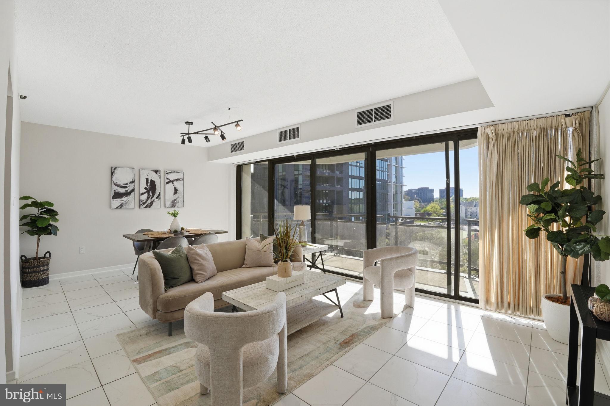 1530 KEY BOULEVARD 929