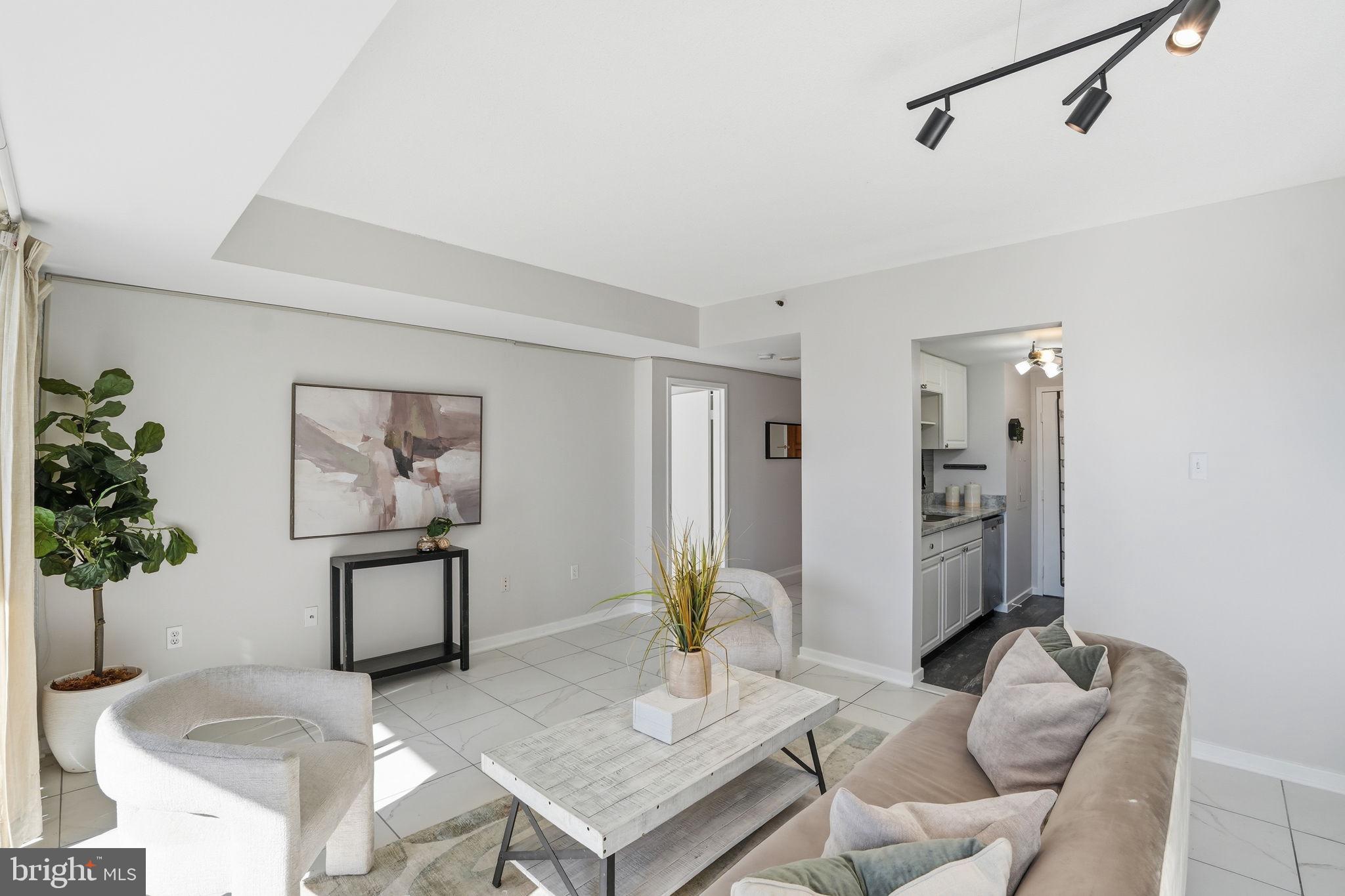 1530 KEY BOULEVARD 929