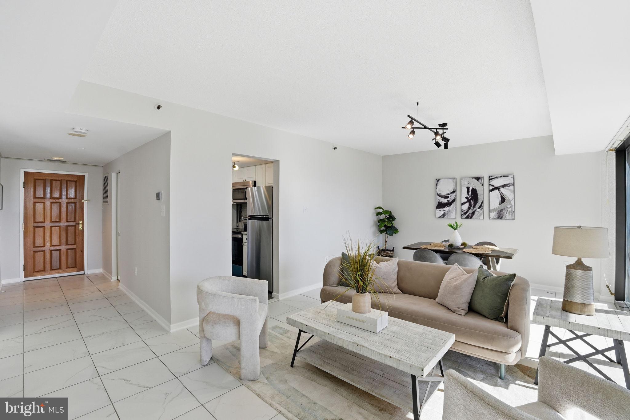 1530 KEY BOULEVARD 929