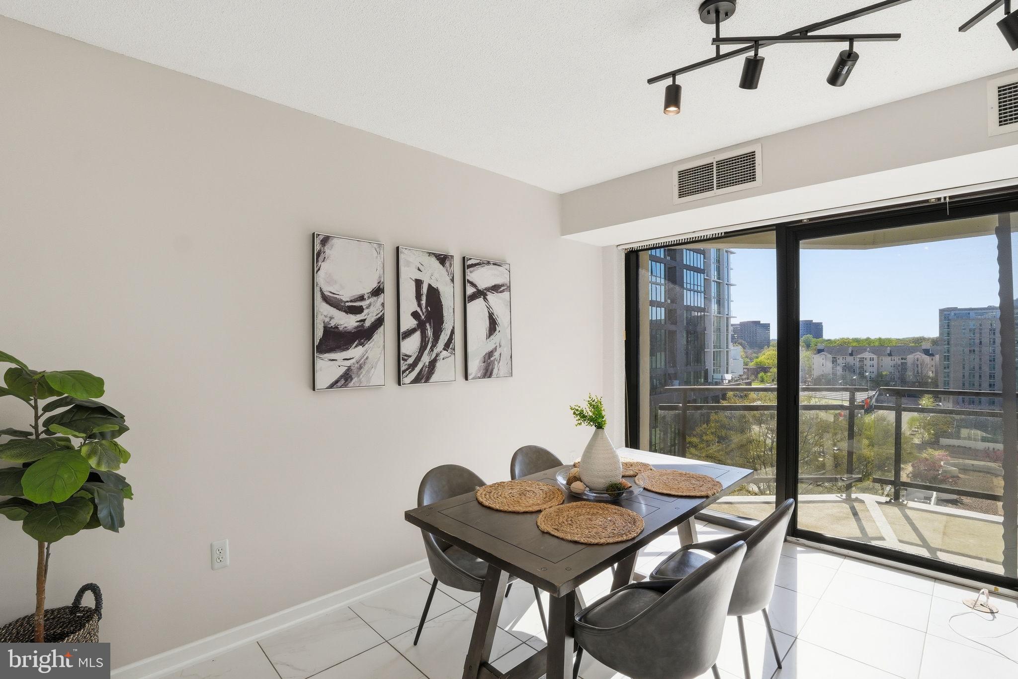 1530 KEY BOULEVARD 929