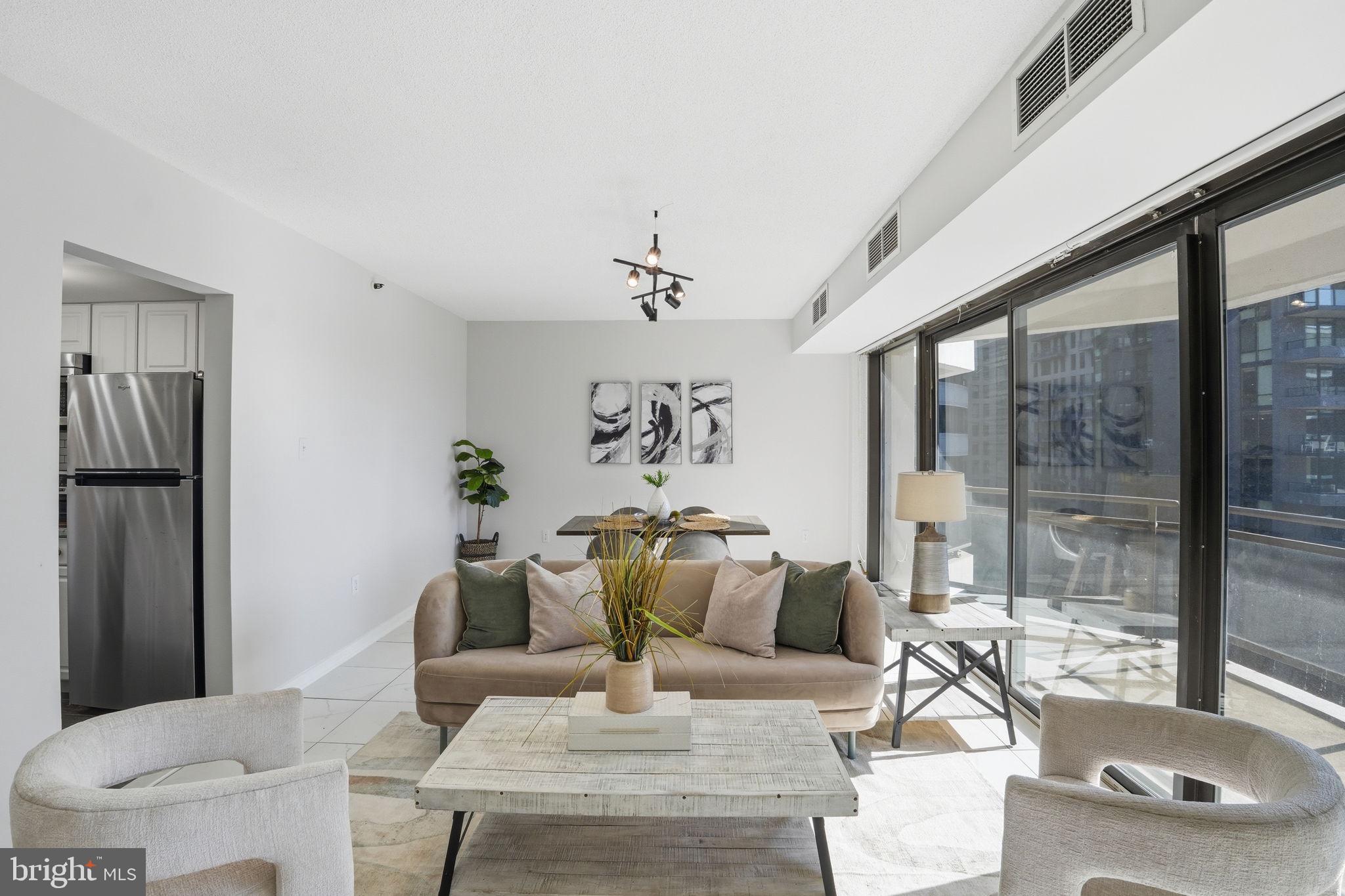 1530 KEY BOULEVARD 929