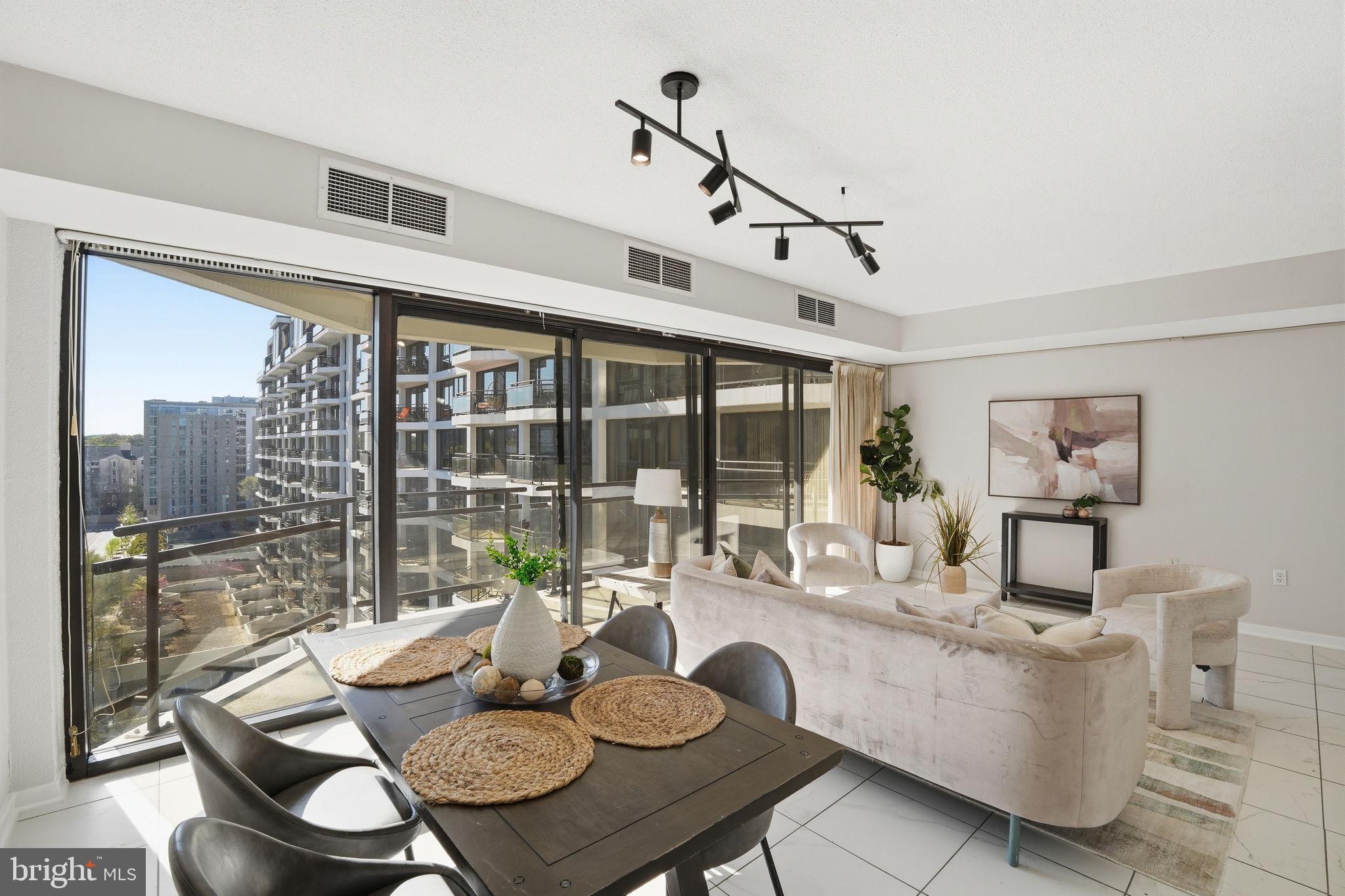 1530 KEY BOULEVARD 929