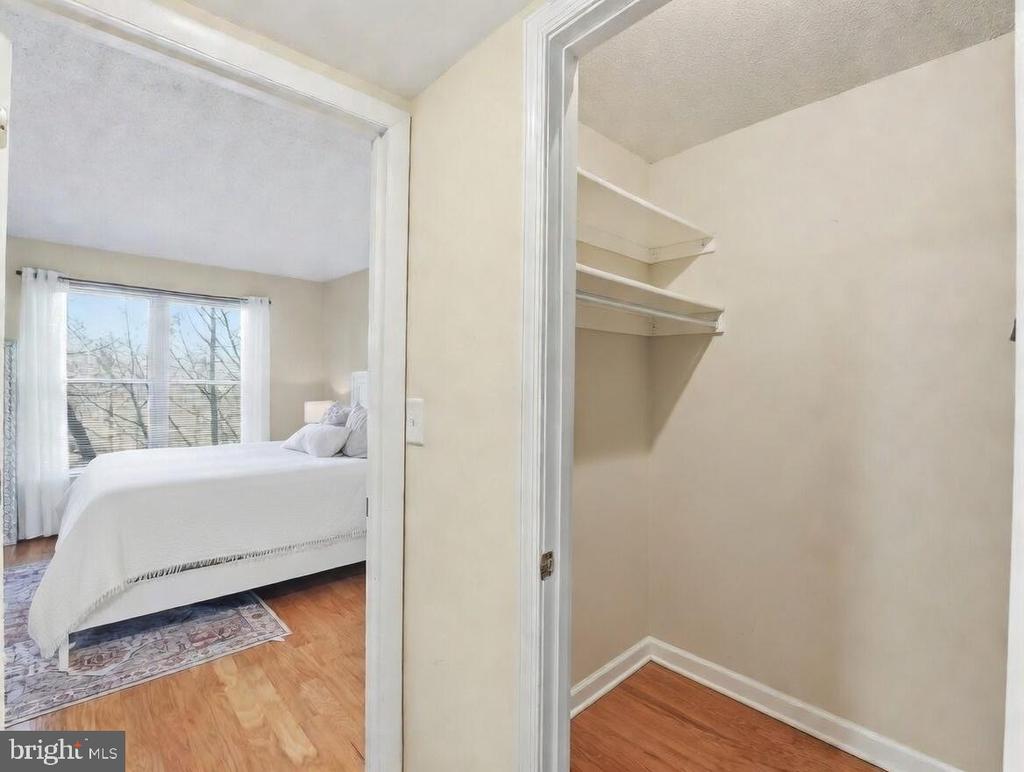 2100 LANGSTON BLVD Unit: 207