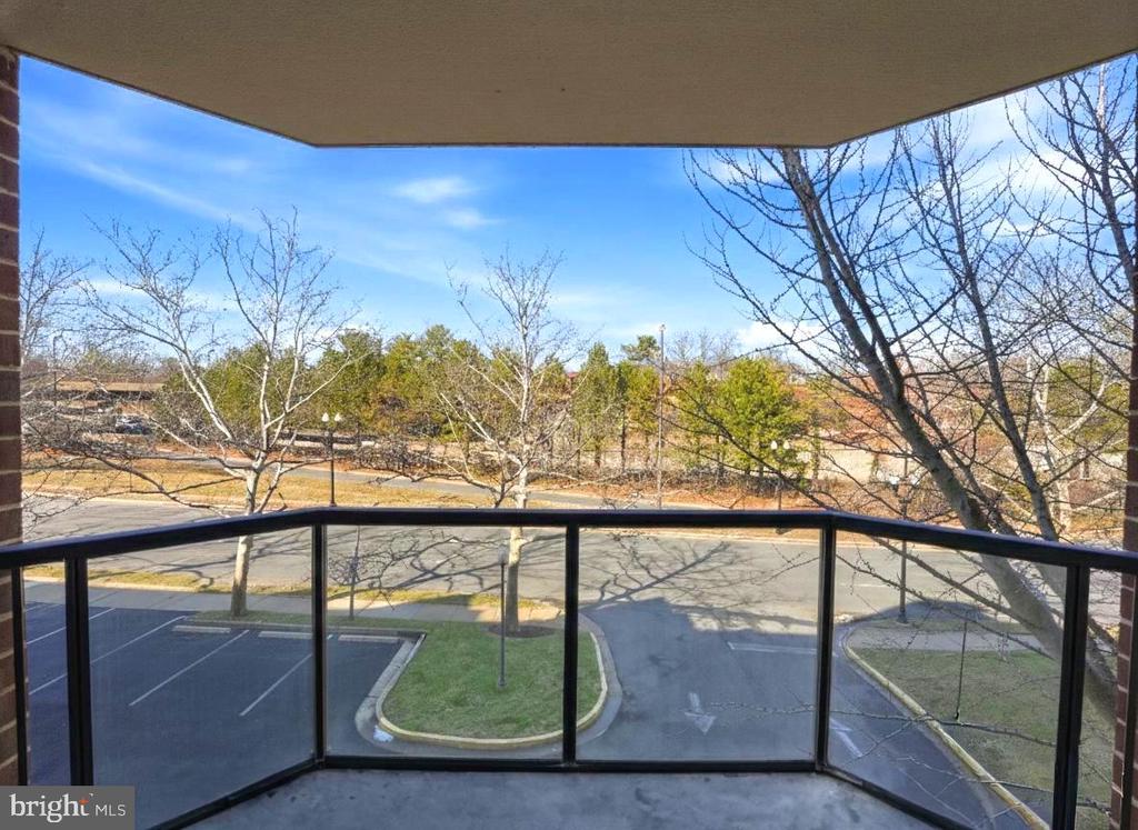 2100 LANGSTON BLVD Unit: 207