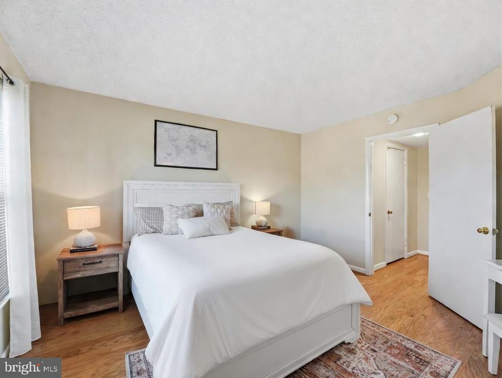 2100 LANGSTON BLVD Unit: 207