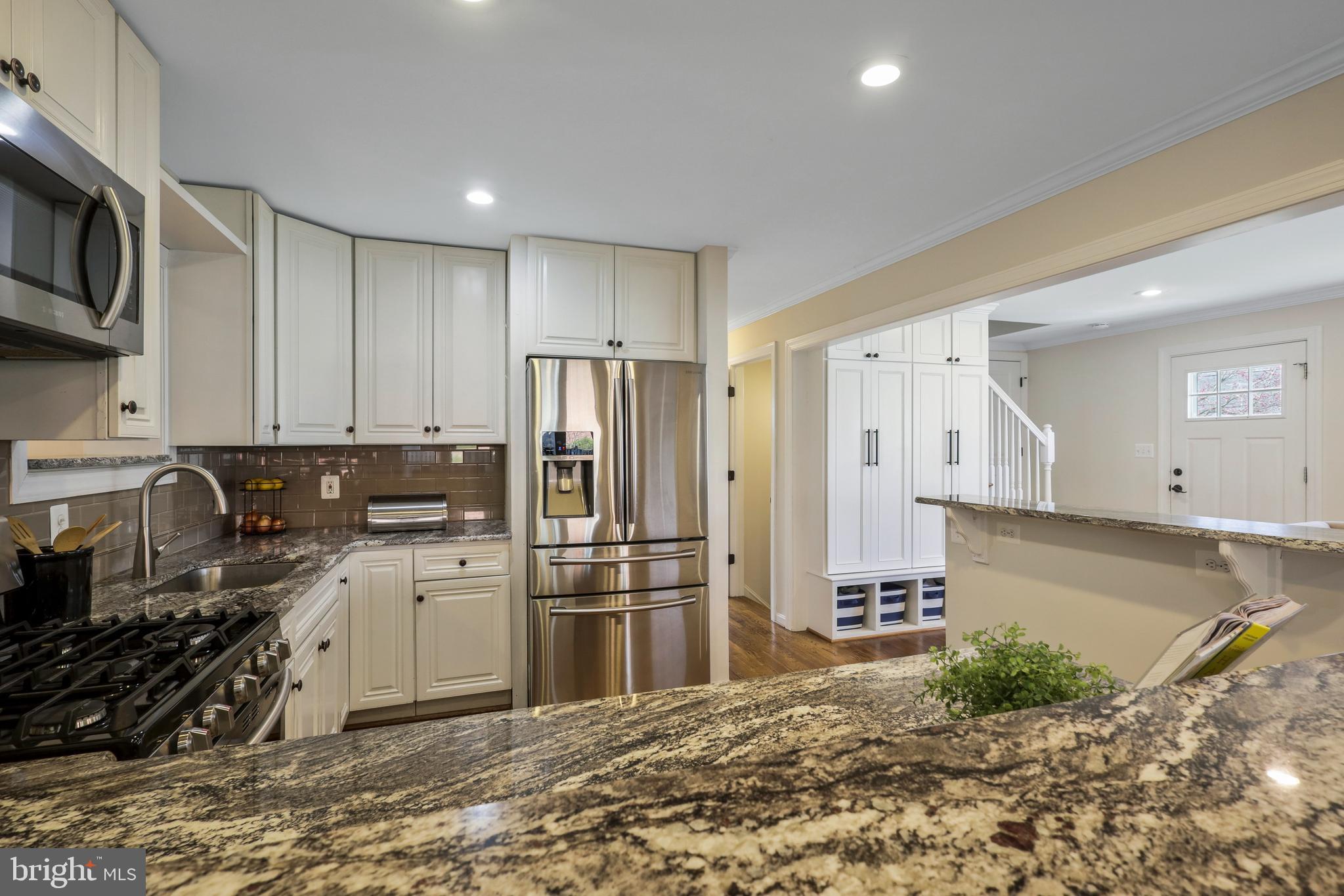 5109 Talbot Pl