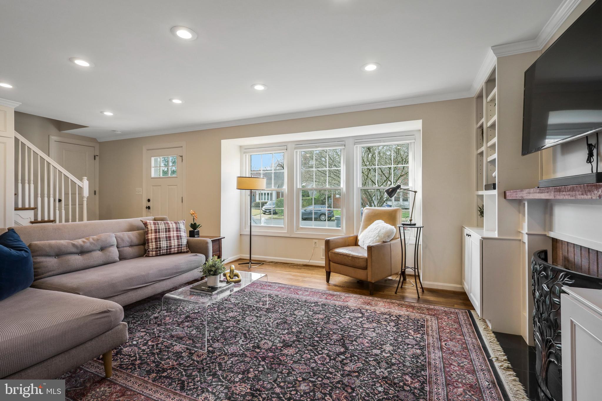 5109 Talbot Pl