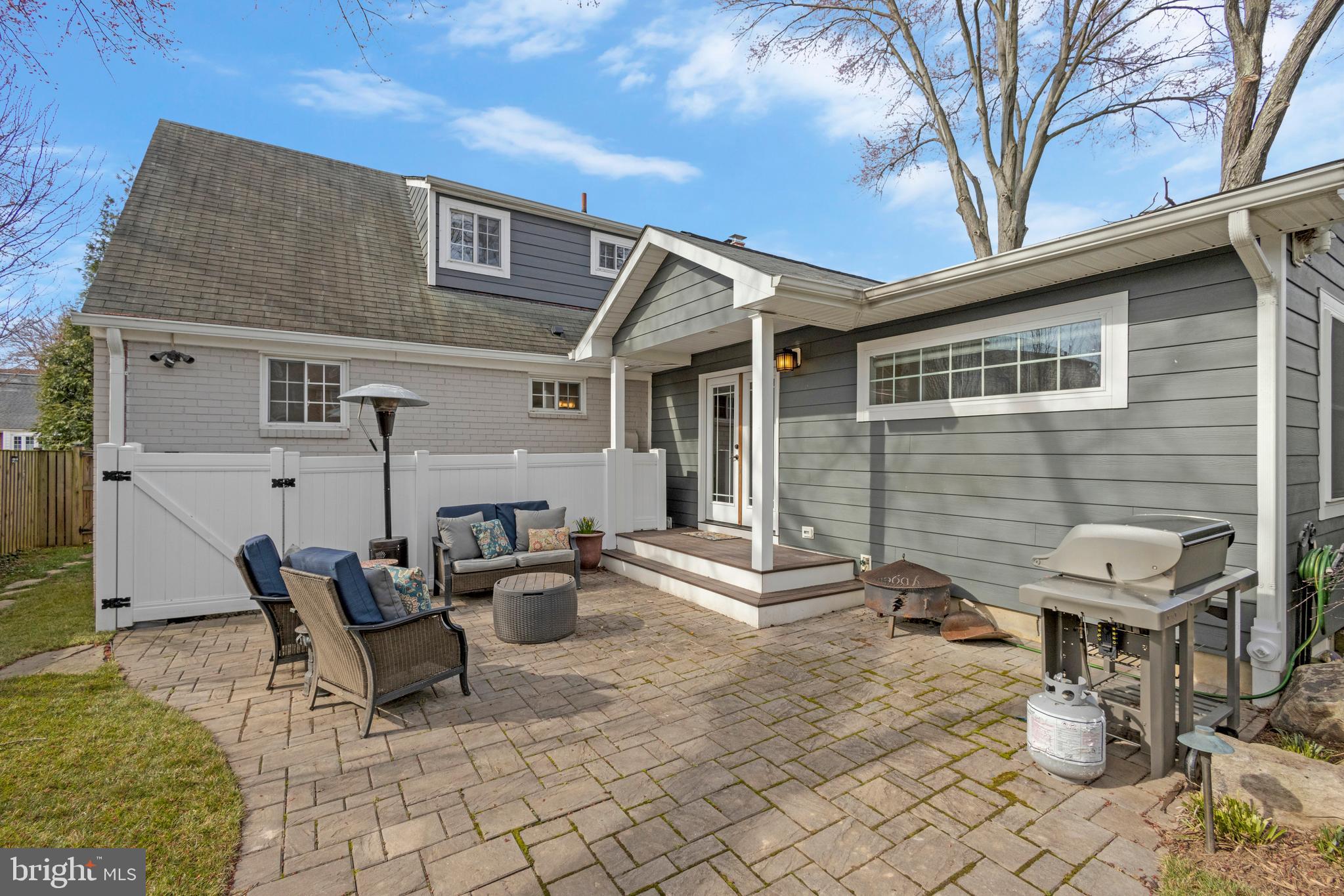 5109 Talbot Pl
