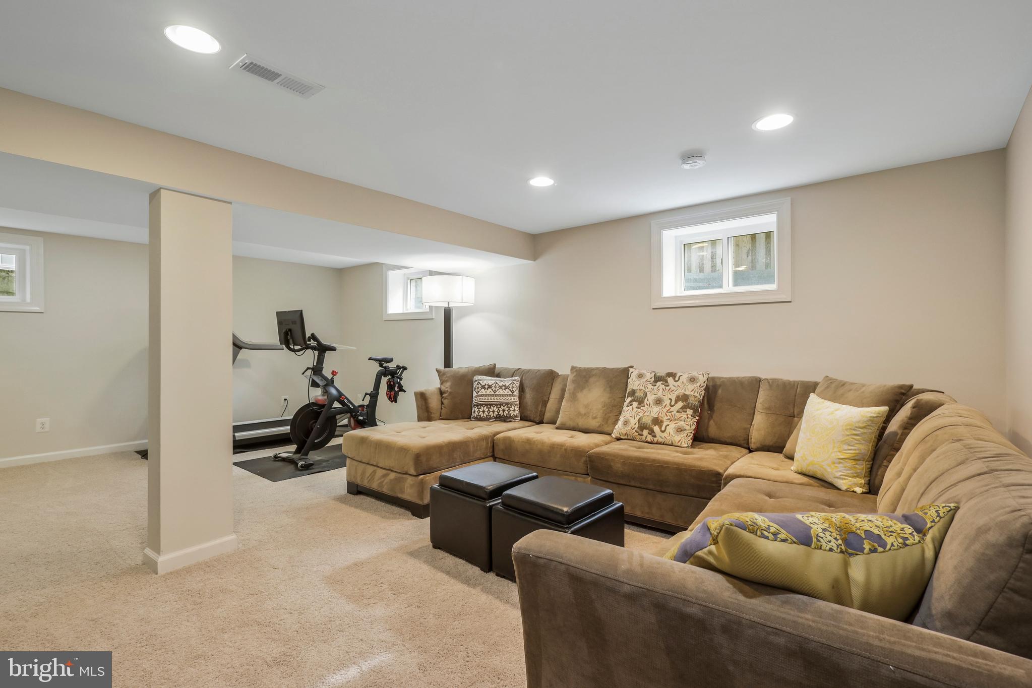5109 Talbot Pl