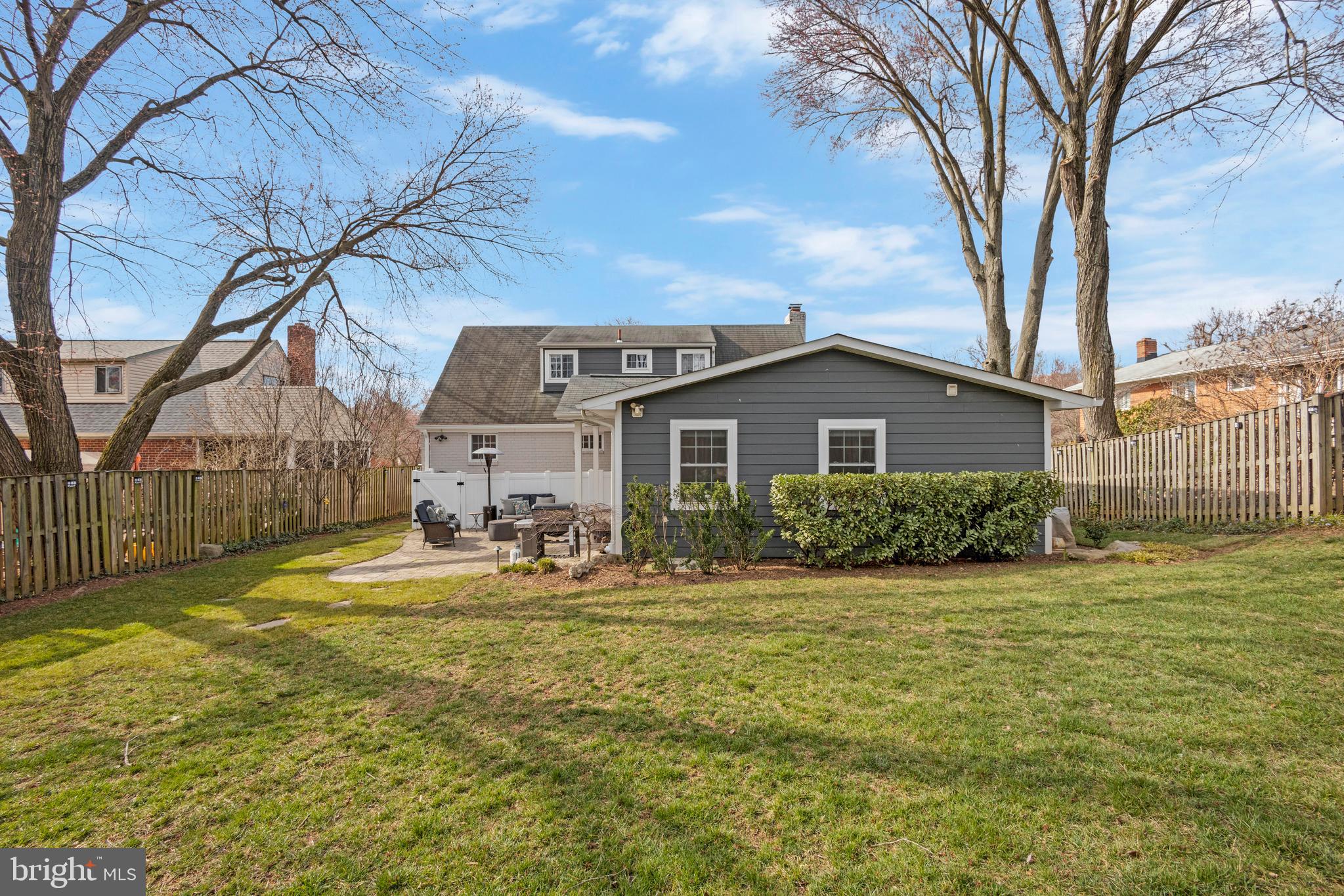 5109 Talbot Pl