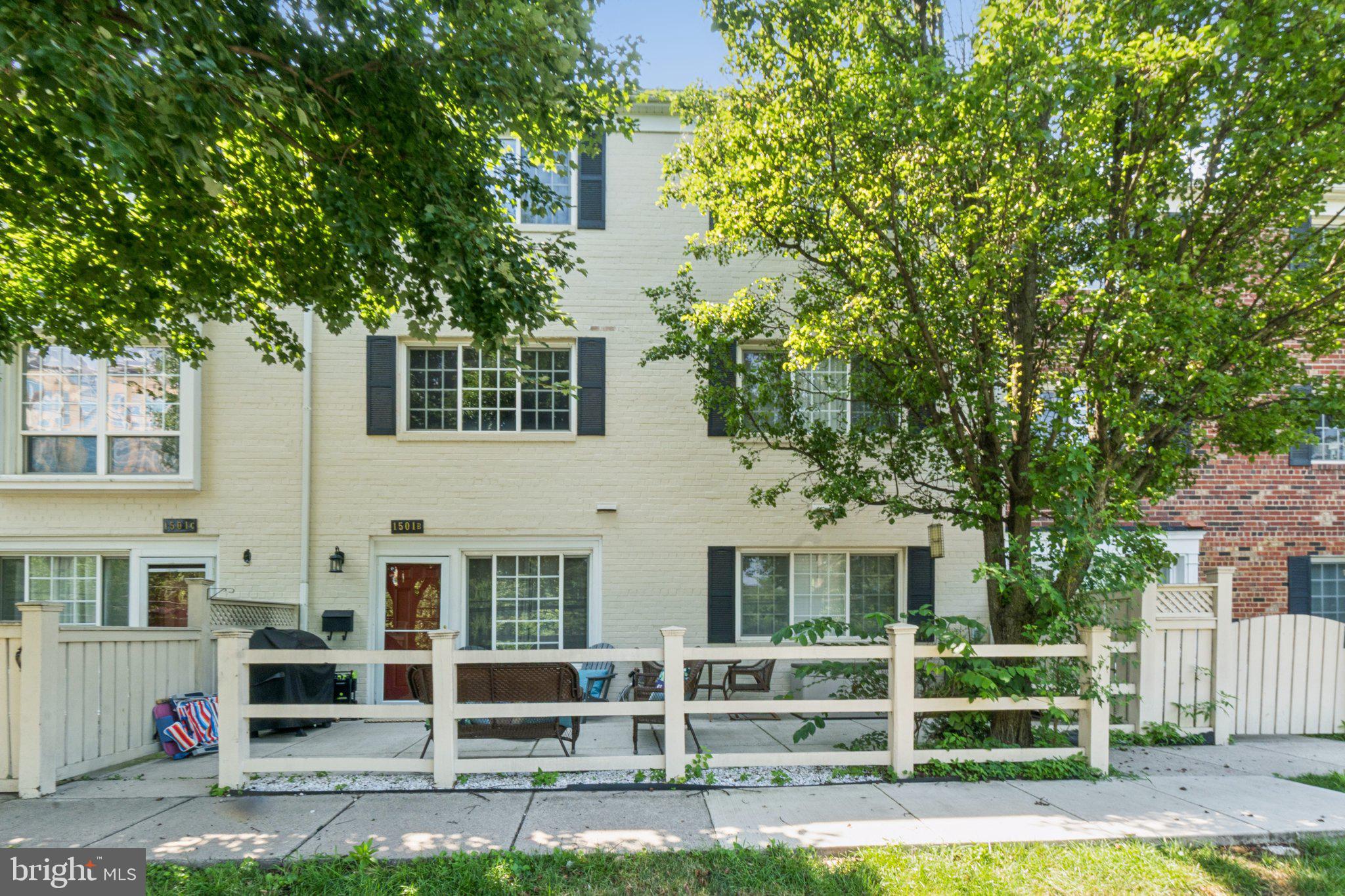 1501-B N van Dorn St N