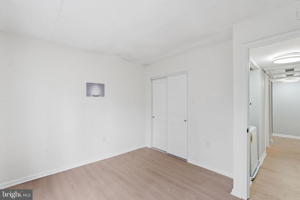 130 ROBERTS LANE 201