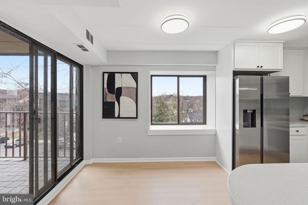 130 ROBERTS LANE 201