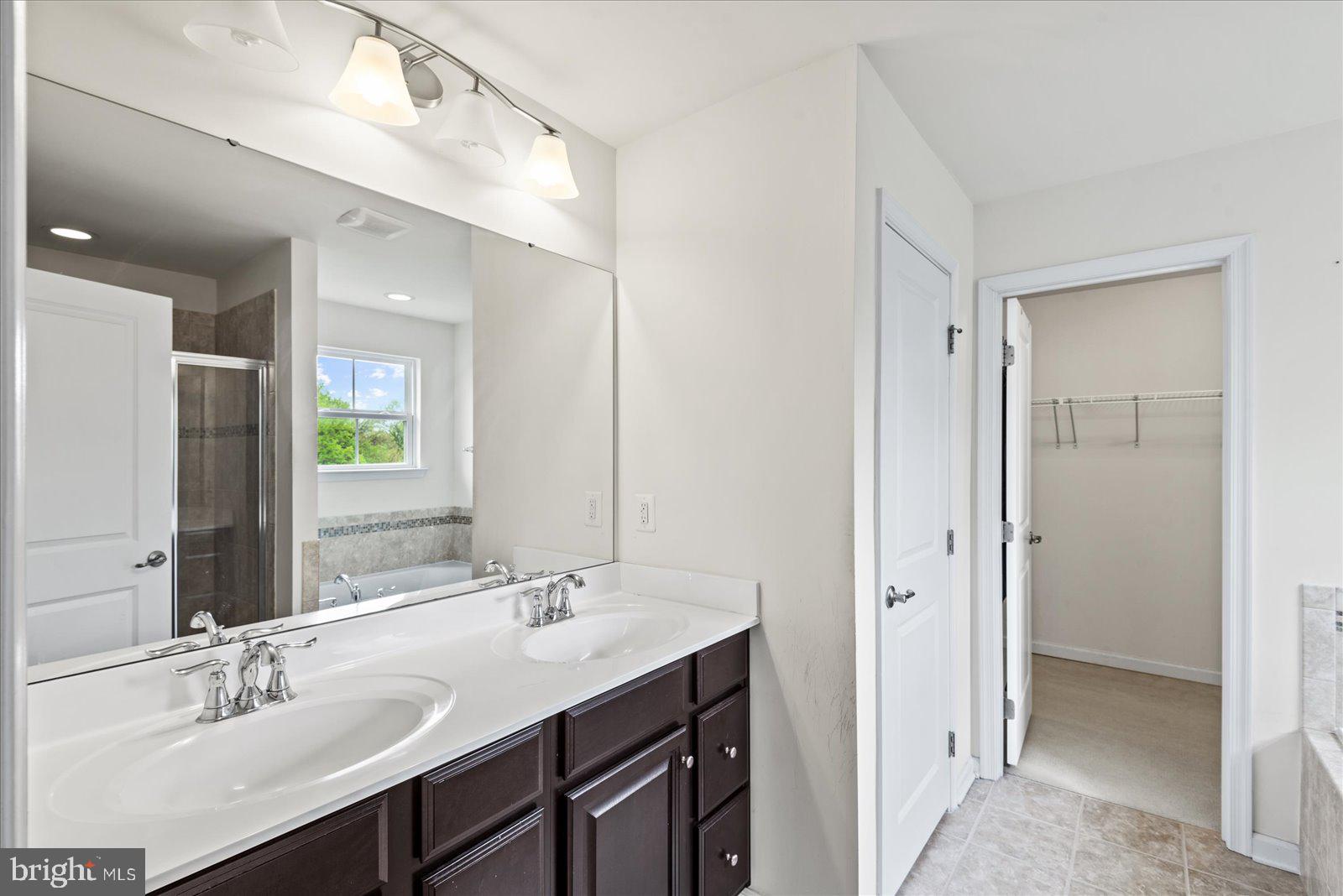 2057 Magnolia Cir