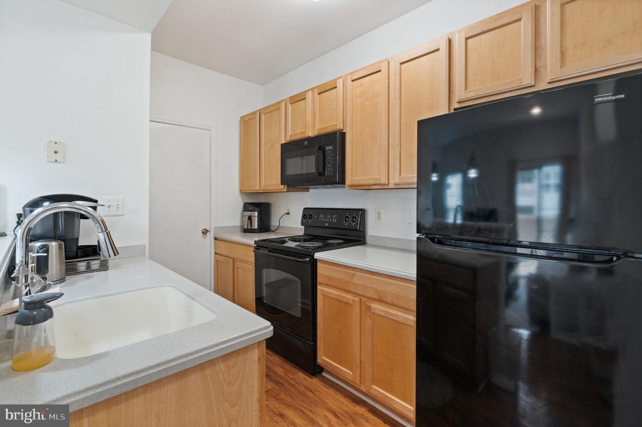 3920 Penderview DRIVE Unit: 302