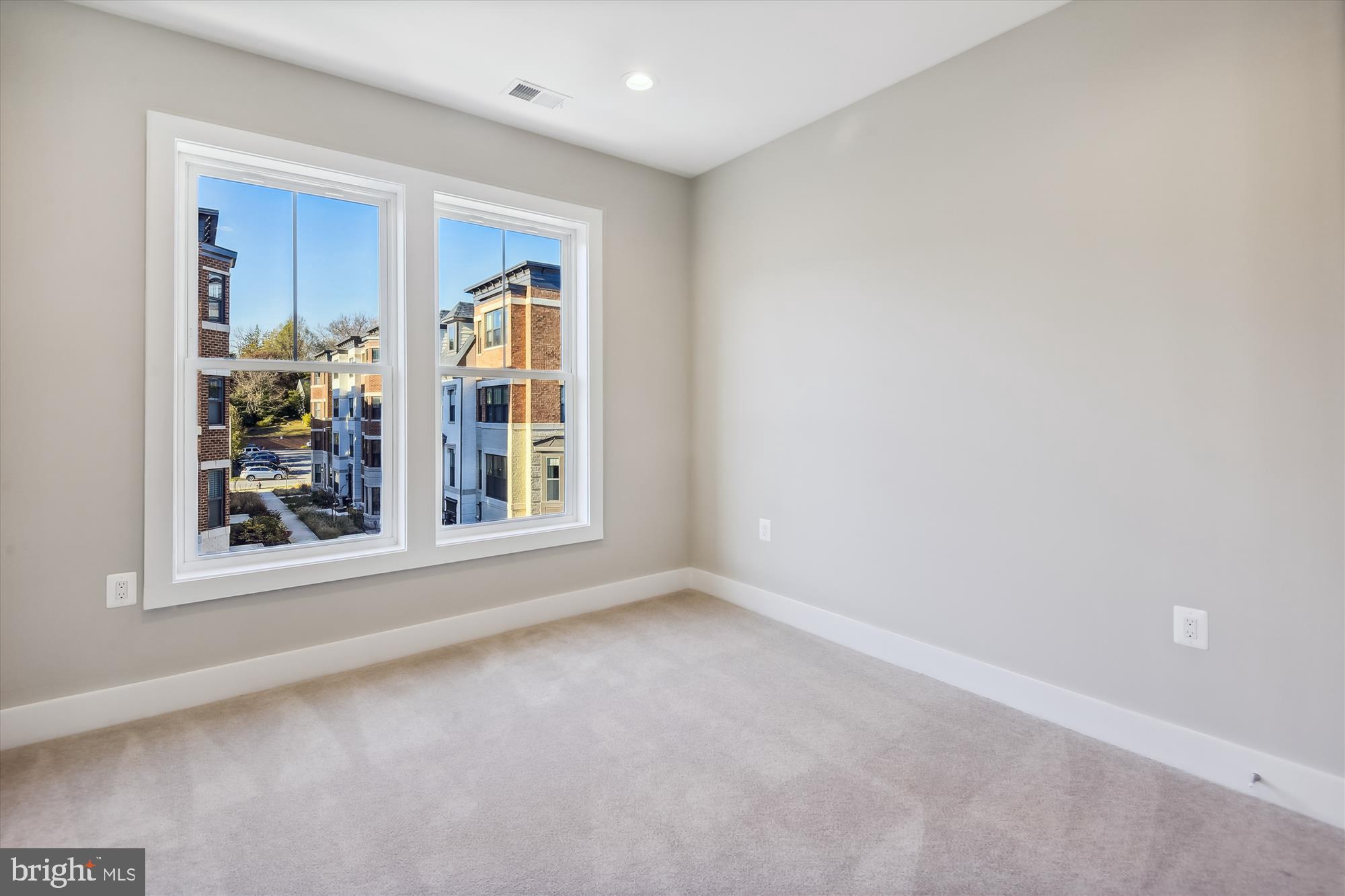 129 Market Sq NW