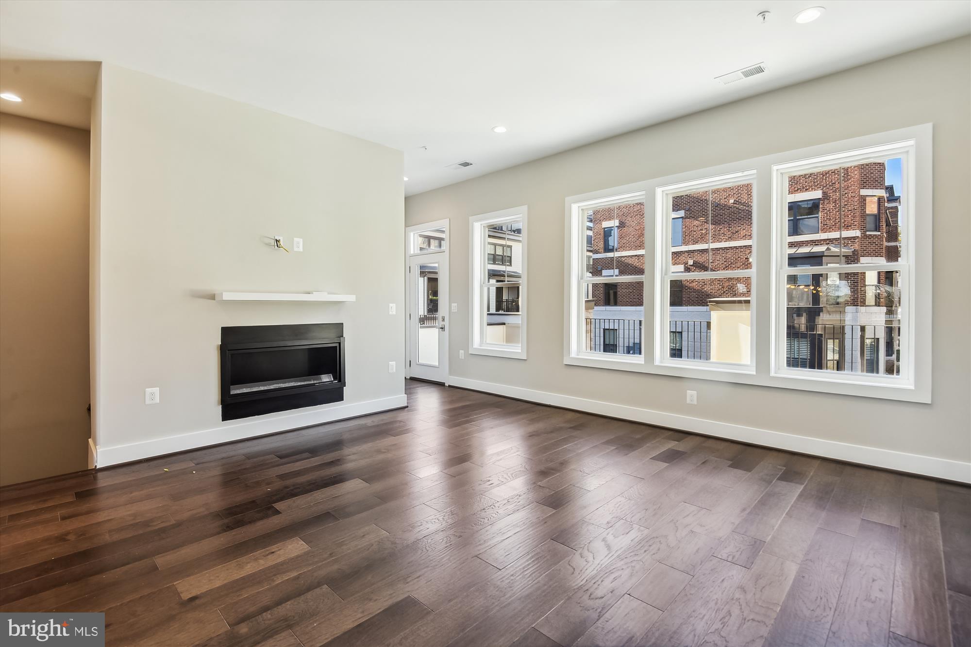 129 Market Sq NW