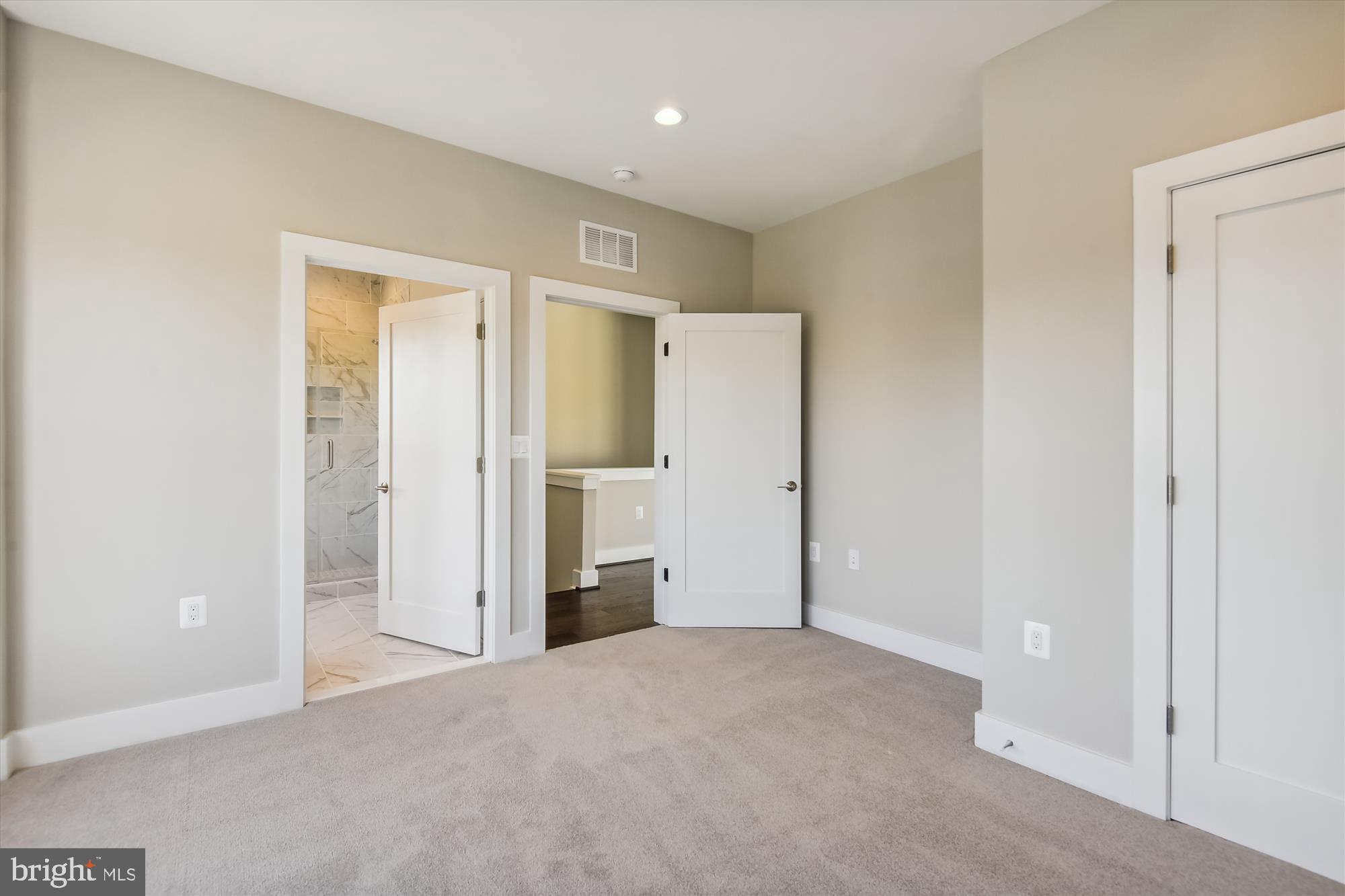 129 Market Sq NW