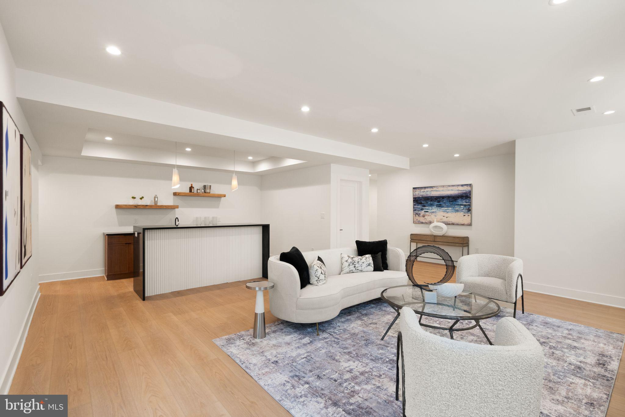 132 Kingsley Rd SW