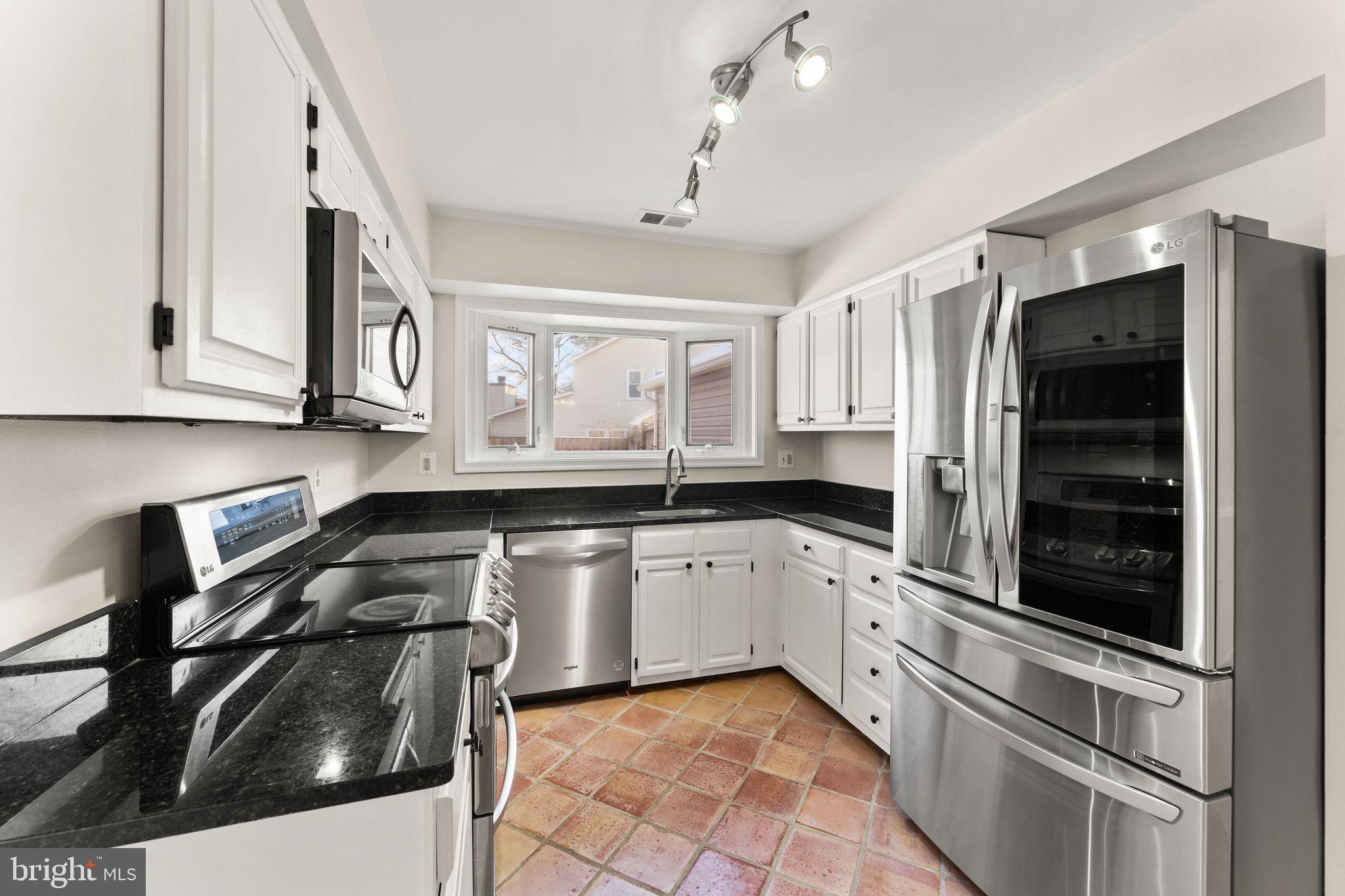 12520 Arnsley Ct
