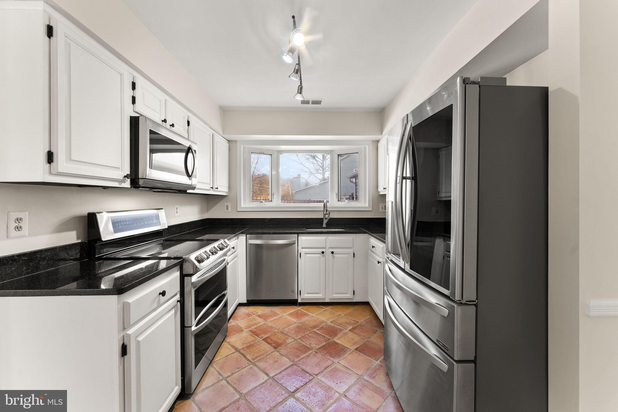 12520 Arnsley Ct