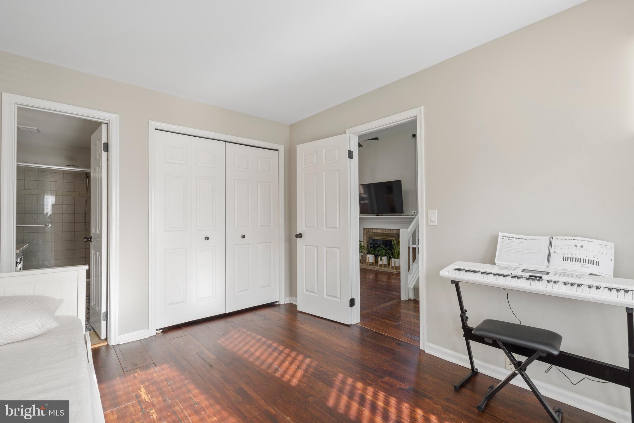 13506 Huntsfield Ct