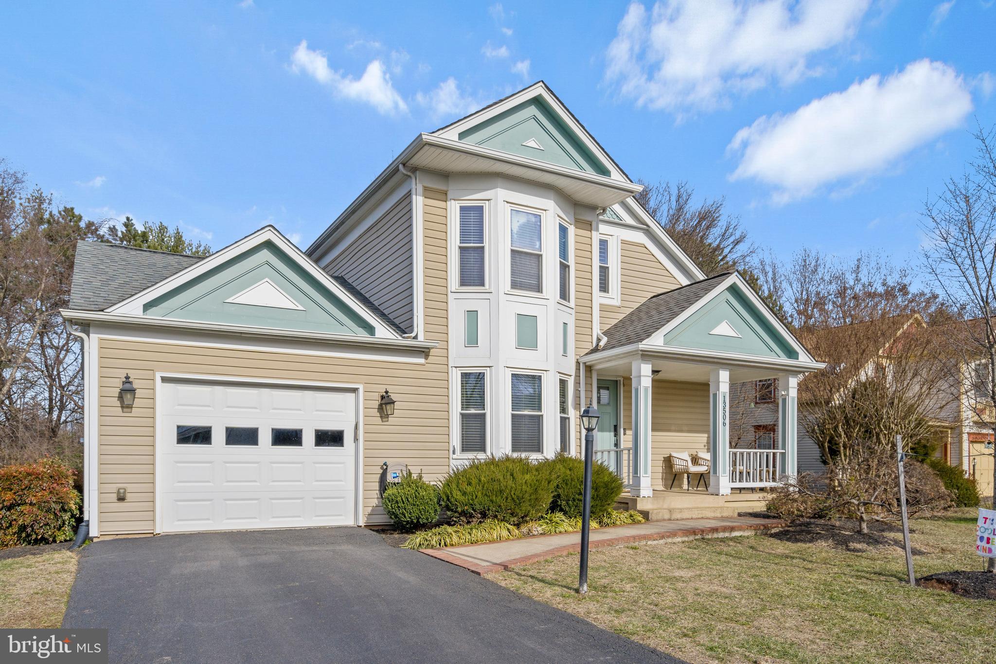 13506 Huntsfield Ct
