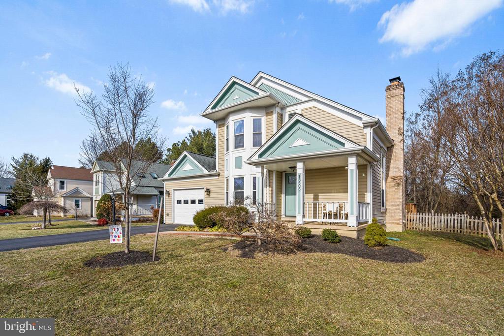 13506 Huntsfield Ct