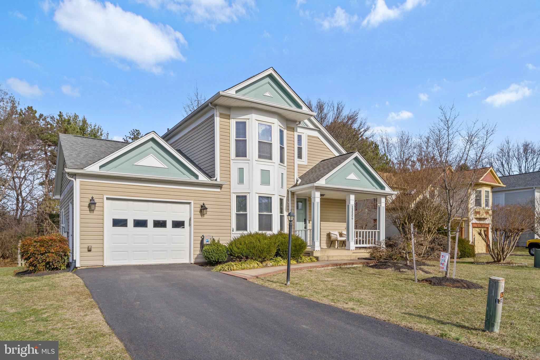 13506 Huntsfield Ct