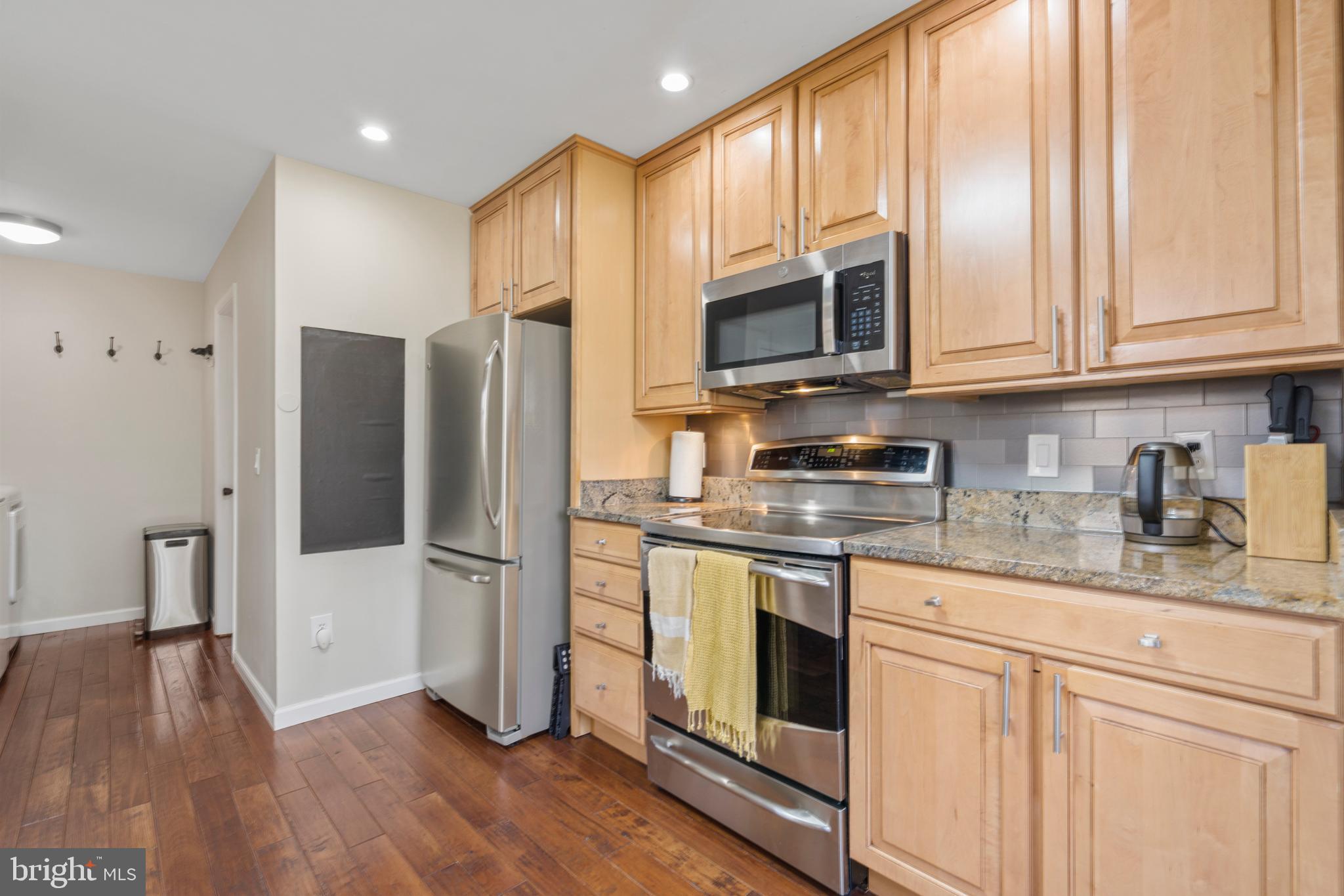 13506 Huntsfield Ct