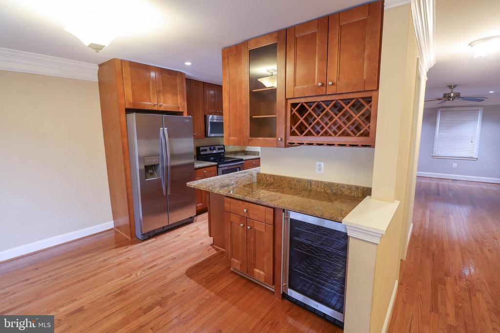 4530 AIRLIE WAY