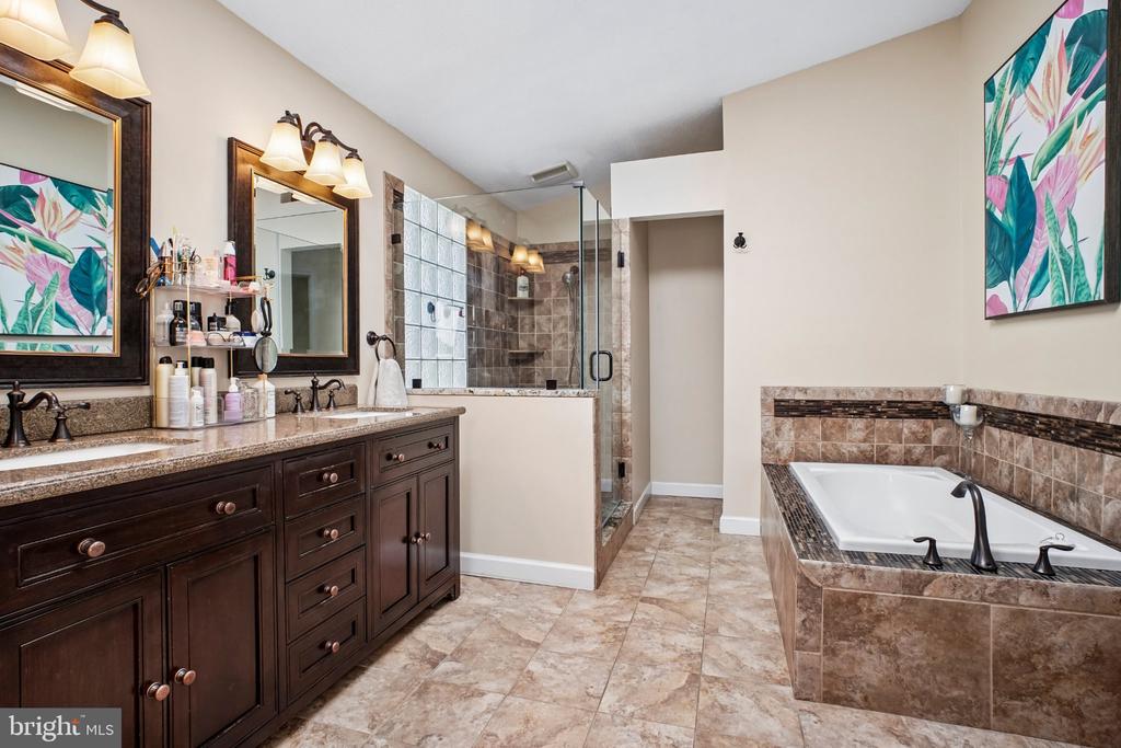 4114 WESTMAN COURT