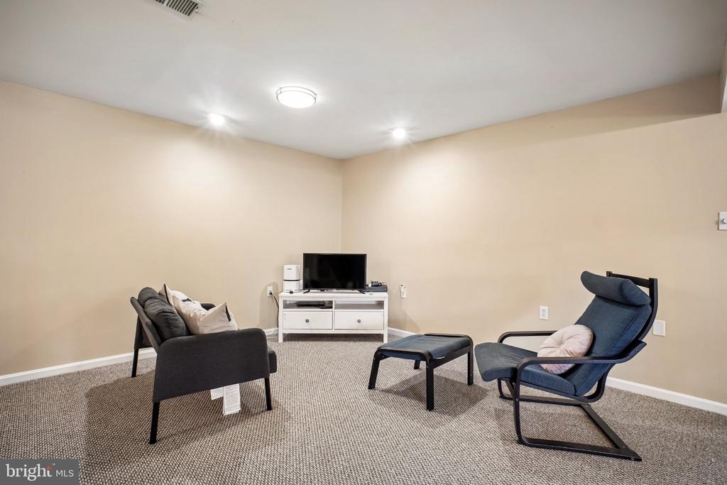 4114 WESTMAN COURT