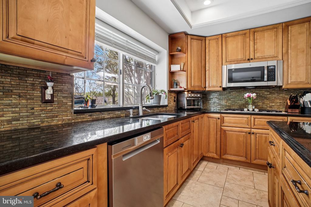 4114 WESTMAN COURT